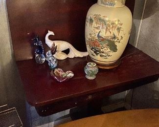 Ginger jar lamp and collectibles