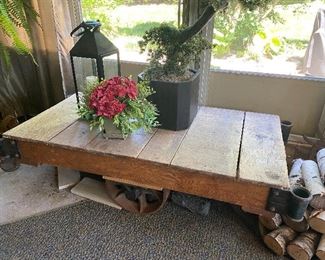 Vintage Industrial Nutting rolling cart, original condition