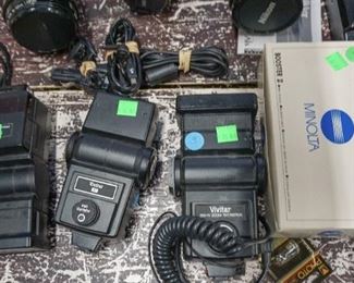 Flashes and accessories