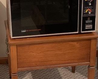 Retro Microwave.