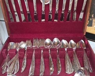 Vintage Oneida Silverplate.