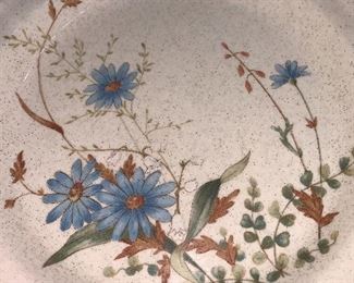 Mikasa “Blue Daisies”. 71 Piece.