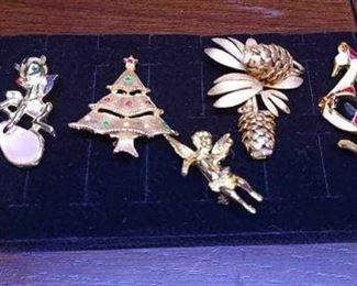 006 Christmas Pins
