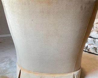 1970’s Drexel harvest gold chair upholstered in soft velour. Chair is in excellent condition with original fabric including arm covers. $150/obo. You can submit an offer by text (615-854-8535) or email (nashville@entrustedestatesales.com). If we do not get the full asking price by December 4th, the person with the highest bid will be contacted to purchase.