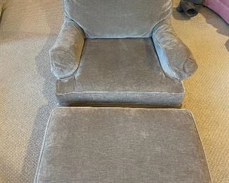 Henredon stuffed velour chair and ottoman in excellent condition! Super comfy! Available for presale. $350/obo. To make an offer, call/text Lisa @ 615-854-8535  or email: nashville@entrustedestatesales.com