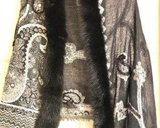 Fur trim shawl
