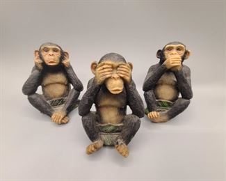 3 monkeys ~
Hear no evil
See no evil
Speak no evil
