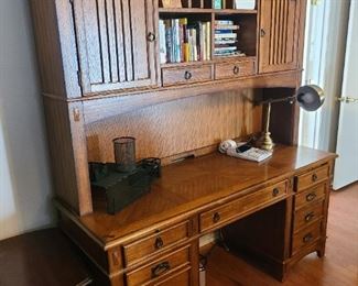 11 drawer 2 cabinet desk 