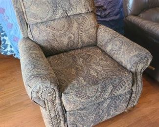 Cloth recliner 