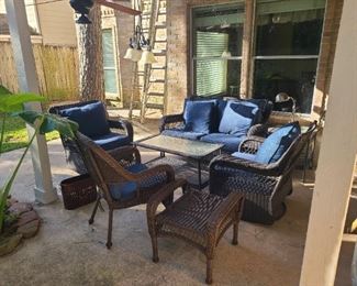 Allen Roth ~ outside patio furniture 
*2 of the chairs swivel & slide