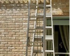 Werner extendable roof ladder  = SOLD 
➕ Industrial ladder = STILL AVAILABLE