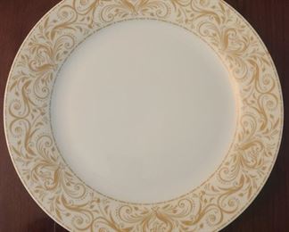 ChrisMadden
We have 8 dinner plates, 8 salad plates, 2 serving bowls, 1 serving platter, 8 soup bowls salt & pepper shaker, 7 cups & saucers