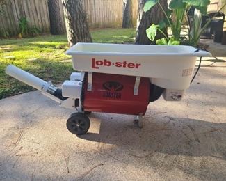 Lob-ster tournament tennis ball machine