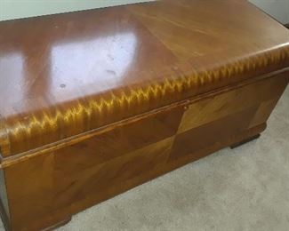 Lane cedar chest