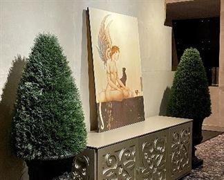 Gorgeous entry foyer!