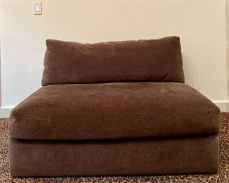 detail of armless section