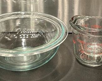 Item 151:  Set of (2) Pyrex Mixing Bowls & Measuring Cups: $28