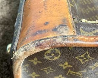 detail - please note the stains/wear