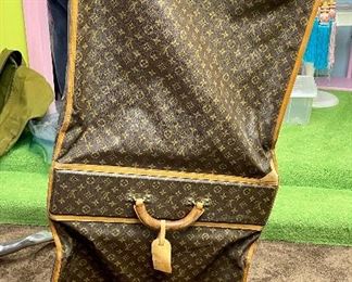 Item 212:  Vingage Louis Vuitton Malletier Garment Bag:  $1250