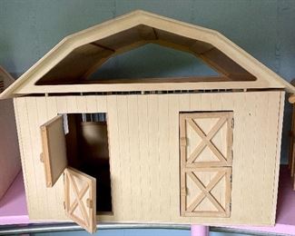 Item 237:  Wood Horse Stable #2:  $42