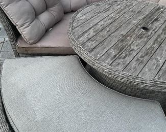 detail-this item does have a few condition issues and should be seen in person to purchase.