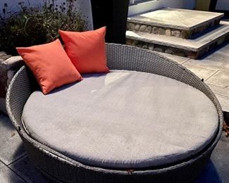 Item 284:  Jaavan Giant Lounger (as is):  $125