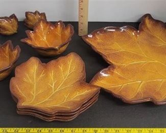 Better home & garden maple leaf serving bowls heritage collection harvest
