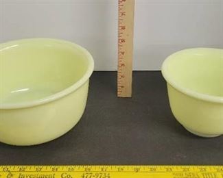 Vintage Hamilton beach yellow mixing bowls
