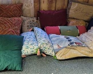 Large lot of throw pillows