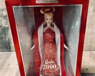 NIB & Sealed Barbie 2000 Collector Edition