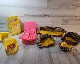 (8) Vintage Blow Up Barbie Furniture, as pictured