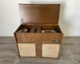 Mid Century V-M Model 570 Stereo Console