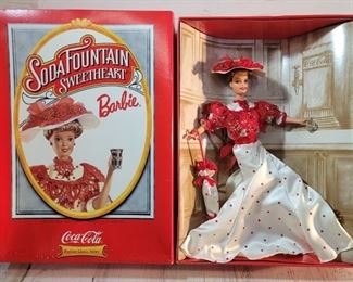 NIB 1996 Coca-Cola Soda Fountain Sweetheart Barbie