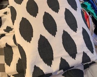 6 panels of custom drapes