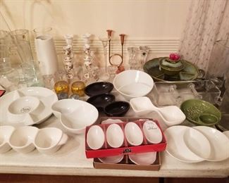 Serving pieces in white