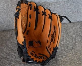 Wilson Baseball Mitt | 11" A2451