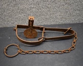 Vintage Rusty Blake and Lamb Leg Hold Trap | 9.5" L not including chain