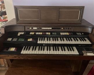Hammond Phoenix organ