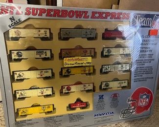 NFL  Super Bowl express train cars