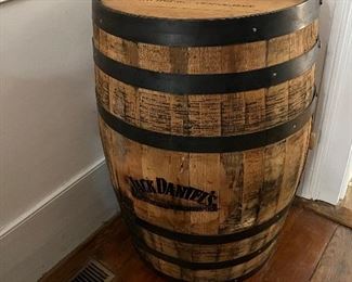 Jack Daniel Whiskey Barrel