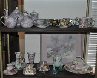 Tea sets, vases, cups and saucers, chintz