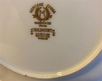 Goldmount by Noritake - dish set