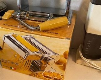 Pasta maker