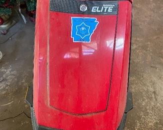 Garage- 1986 Honda Model Elite with 80cc engine- As is - no guarantee