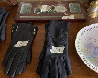 Bedroom - miscellaneous on dresser