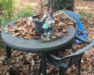 Outside table & chair