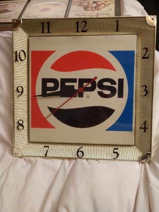 Pepsi clock, in working condition 1970's
