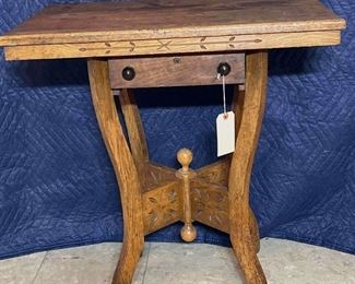 009 Victorian Side Table Late 1800s