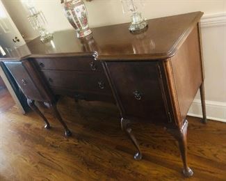 Queen Anne cherry side board/buffet double drawer double cabinet