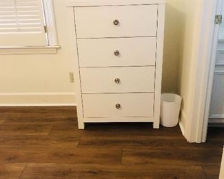 Riversedge white 4 drawer chest of drawers